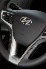 Hyundai i40 Station Wagon CRDi 2011 года (UK)